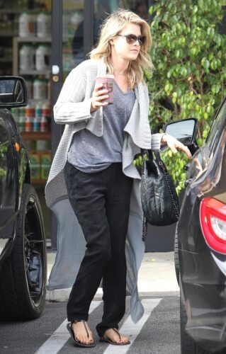 Ali Larter Feet Toes And Soles 328