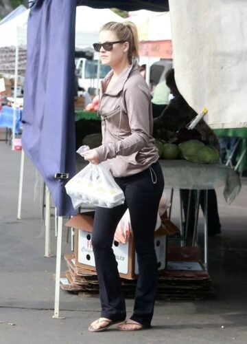 Ali Larter Feet Toes And Soles 347