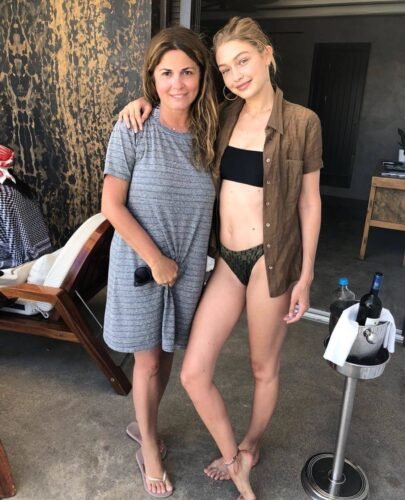 Gigi Hadid Feet Toes And Soles 567