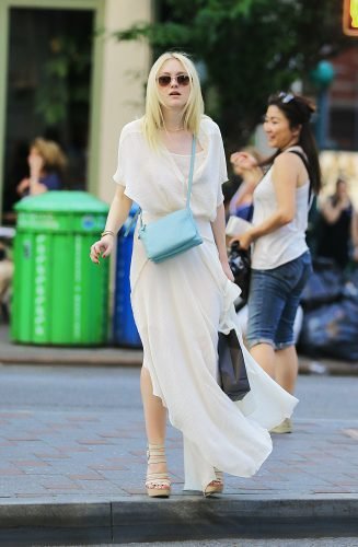 Dakota Fanning Feet Toes And Soles 159