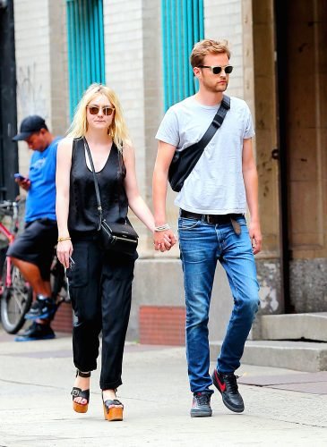 Dakota Fanning Feet Toes And Soles 176