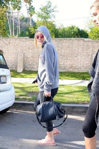 Dakota Fanning Feet Toes And Soles 352