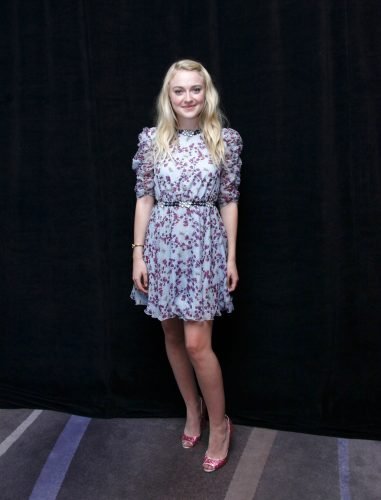 Dakota Fanning Feet Toes And Soles 614