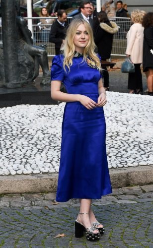 Dakota Fanning Feet Toes And Soles 787