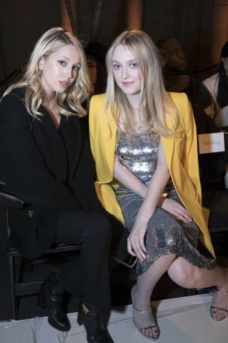 Dakota Fanning Feet Toes And Soles 873