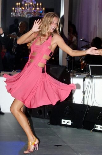 Gisele Bundchen Feet Toes And Soles 555
