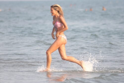 Michelle Hunziker Feet Toes And Soles 22