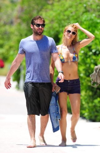 Michelle Hunziker Feet Toes And Soles 451