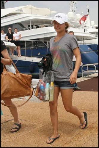Hayden Panettiere Feet Toes And Soles 84