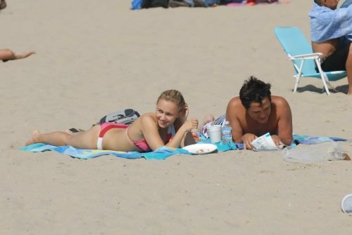 Hayden Panettiere Feet Toes And Soles 144