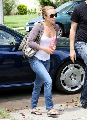 Hayden Panettiere Feet Toes And Soles 362