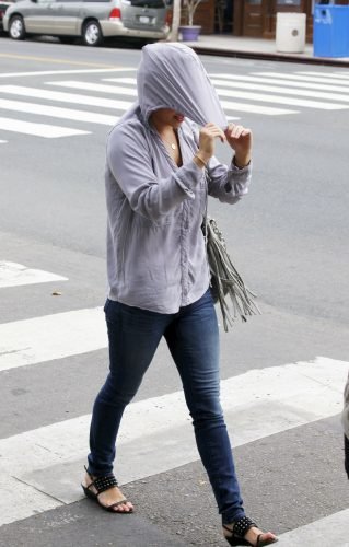 Hayden Panettiere Feet Toes And Soles 863