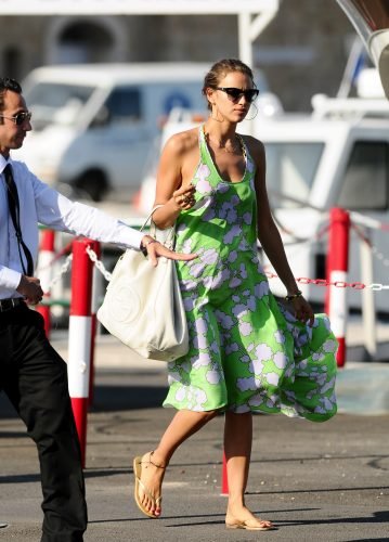 Irina Shayk Feet Toes And Soles 566
