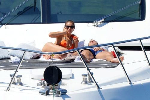 Irina Shayk Feet Toes And Soles 587