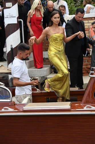 Irina Shayk Feet Toes And Soles 1694