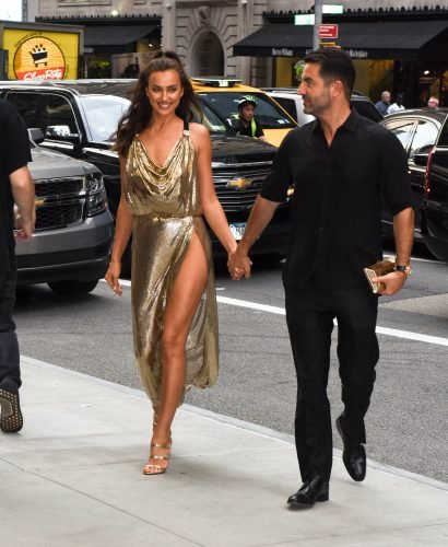 Irina Shayk Feet Toes And Soles 1705