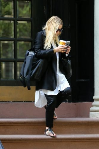 Ashley Olsen Feet Toes And Soles 474