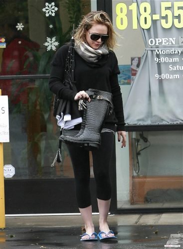 Hilary Duff Feet Toes And Soles 63