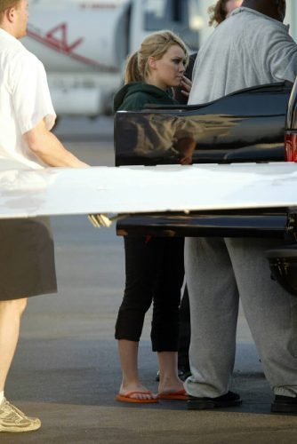 Hilary Duff Feet Toes And Soles 77