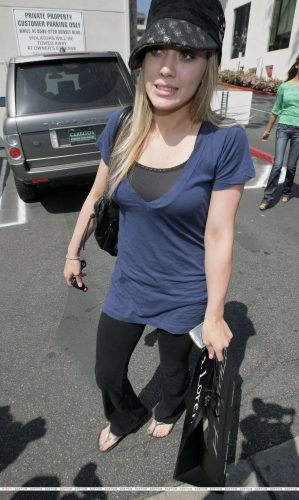 Hilary Duff Feet Toes And Soles 104