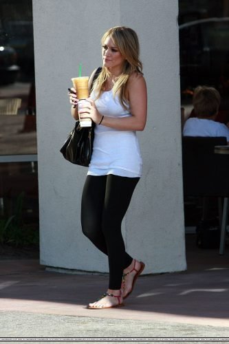 Hilary Duff Feet Toes And Soles 118
