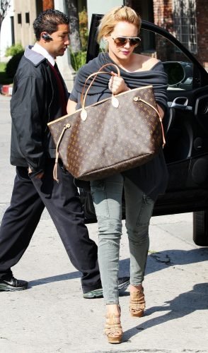 Hilary Duff Feet Toes And Soles 272