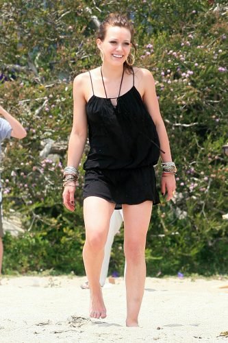 Hilary Duff Feet Toes And Soles 472