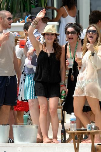 Hilary Duff Feet Toes And Soles 483