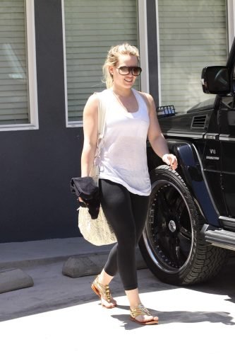 Hilary Duff Feet Toes And Soles 499