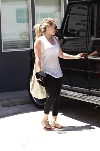 Hilary Duff Feet Toes And Soles 502