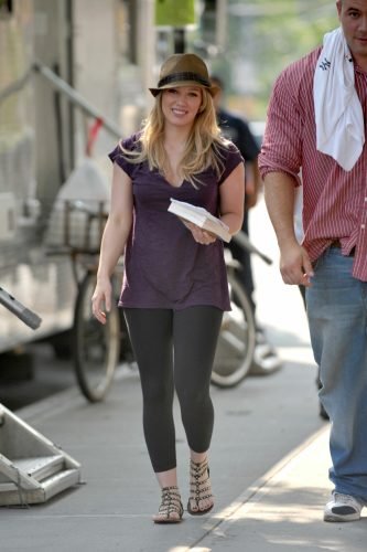 Hilary Duff Feet Toes And Soles 506