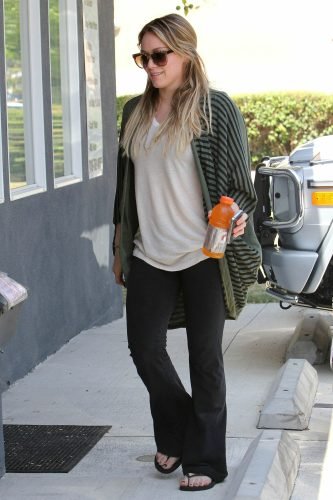 Hilary Duff Feet Toes And Soles 599