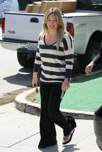 Hilary Duff Feet Toes And Soles 604
