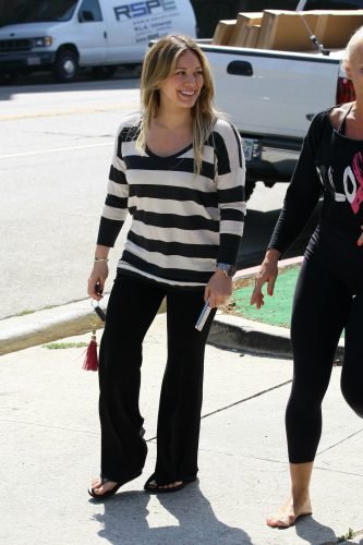 Hilary Duff Feet Toes And Soles 608