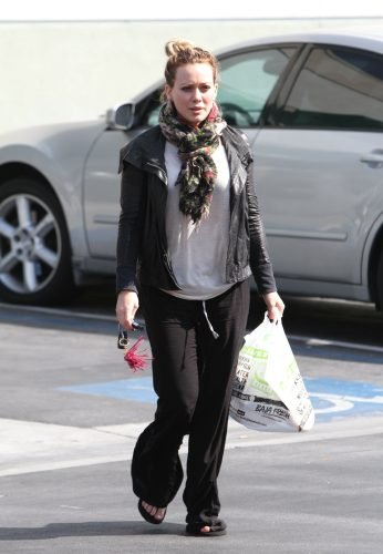 Hilary Duff Feet Toes And Soles 612