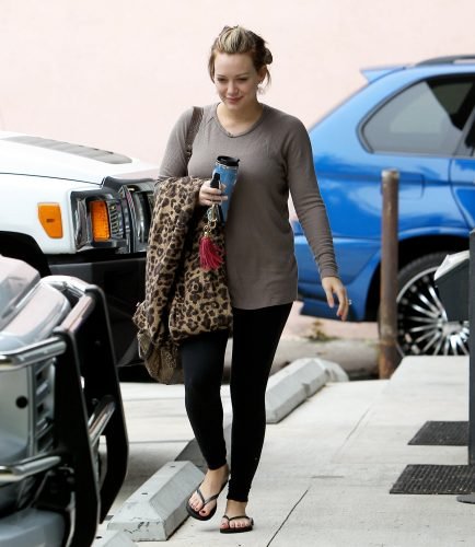 Hilary Duff Feet Toes And Soles 643