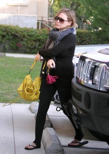 Hilary Duff Feet Toes And Soles 647