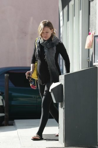 Hilary Duff Feet Toes And Soles 654