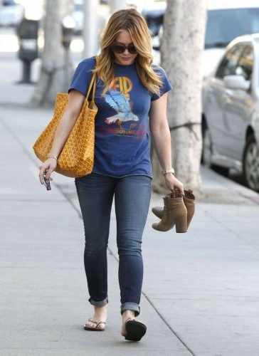 Hilary Duff Feet Toes And Soles 667