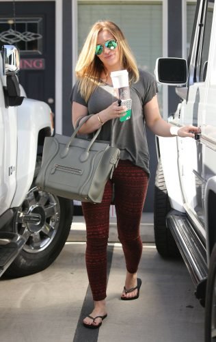 Hilary Duff Feet Toes And Soles 700