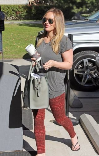 Hilary Duff Feet Toes And Soles 714