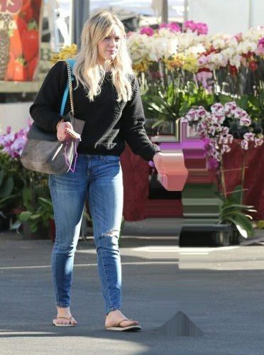 Hilary Duff Feet Toes And Soles 918