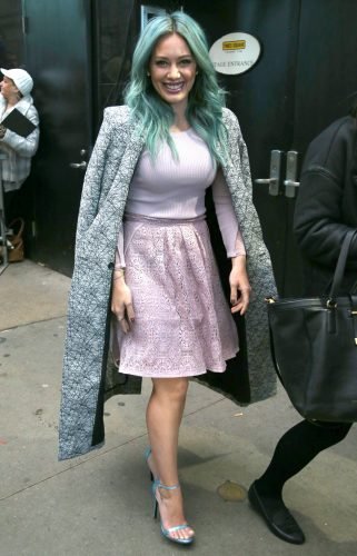 Hilary Duff Feet Toes And Soles 982