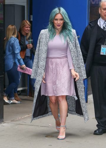 Hilary Duff Feet Toes And Soles 993