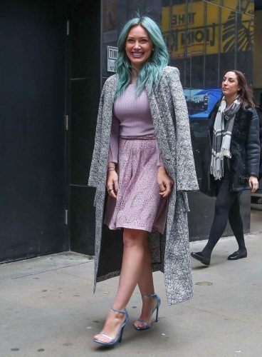 Hilary Duff Feet Toes And Soles 1001