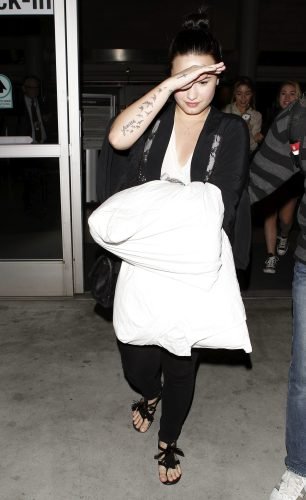 Demi Lovato Feet Toes And Soles 617