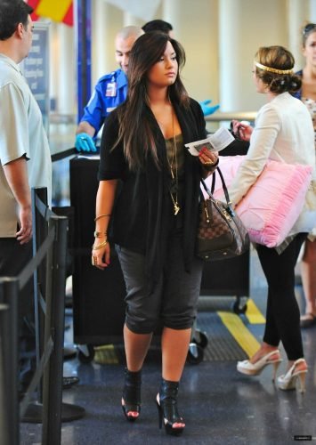 Demi Lovato Feet Toes And Soles 823