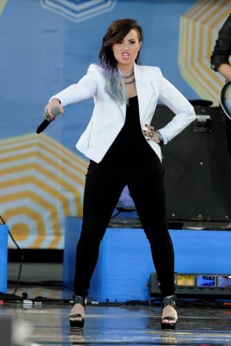 Demi Lovato Feet Toes And Soles 890
