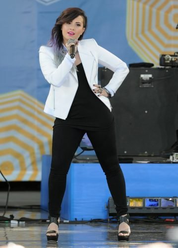 Demi Lovato Feet Toes And Soles 892