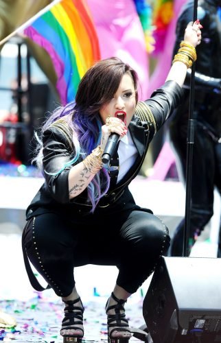 Demi Lovato Feet Toes And Soles 901